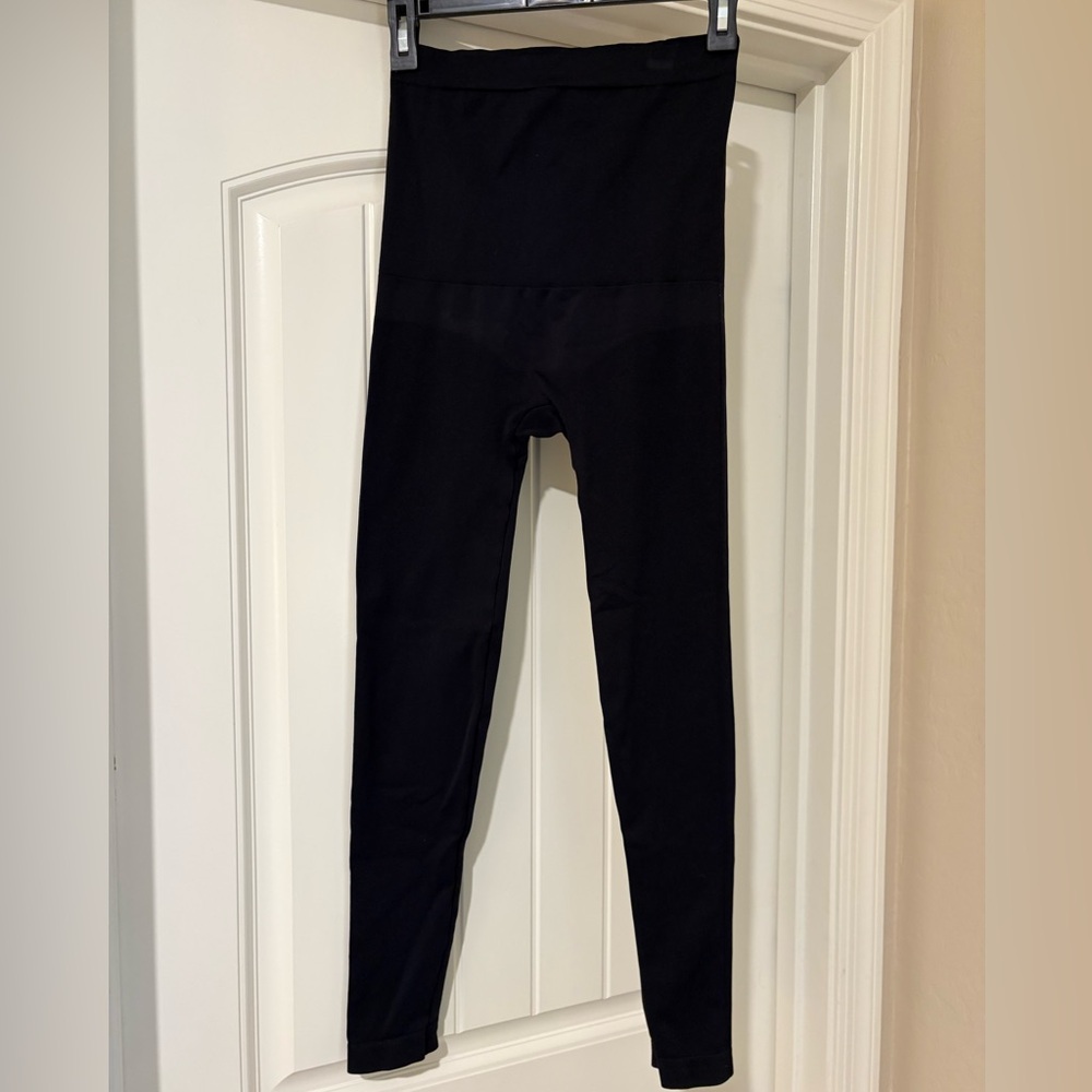 SPANX Black High Rise Shaping Leggings Size Large Sculpting Compression